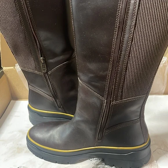 New Timberland Women's Waterproof Tall  Boots Brown yellow trim NEW IN BOX - Picture 2 of 8